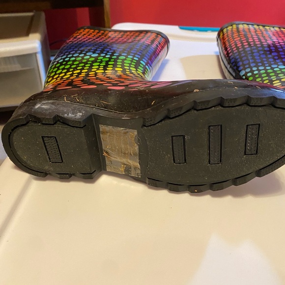 Rainbow Rain Boots - Picture 5 of 5